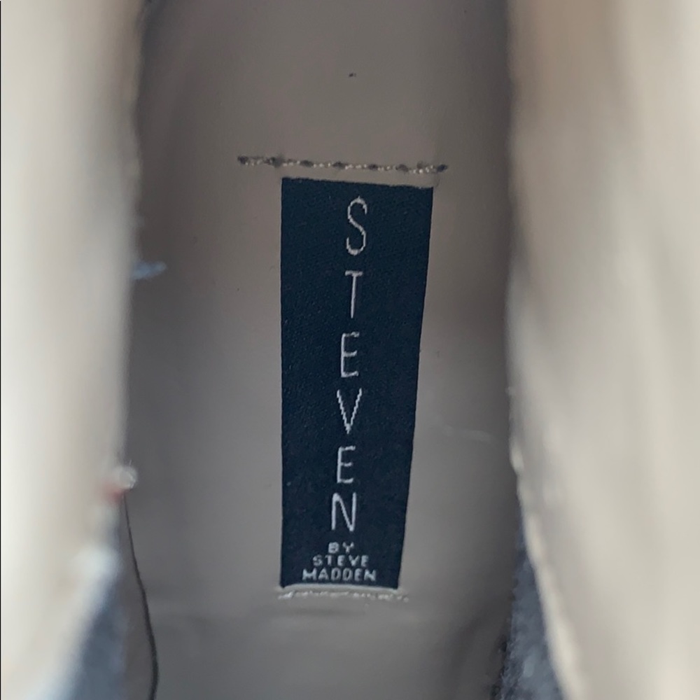 NEW Steven by Steve Madden Ankle Booties with Wage - Picture 6 of 7
